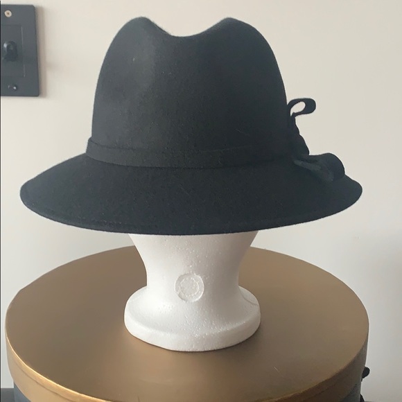 Holt Renfrew wool fedora - Picture 3 of 6